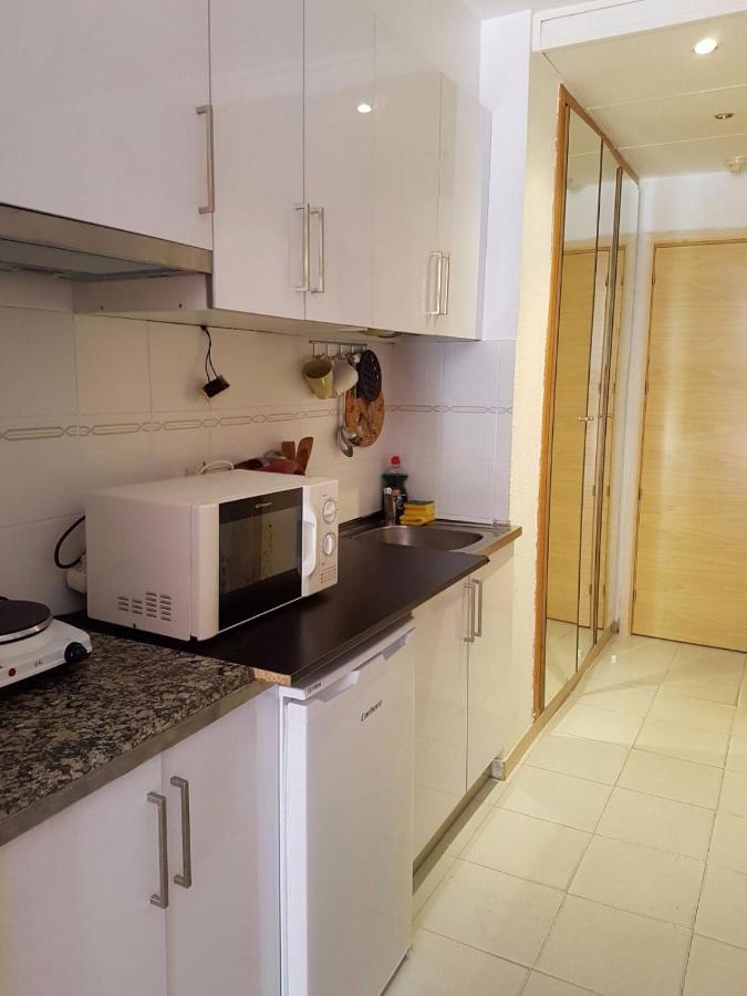 Studio In Aparthotel "Internacional" Салоу Экстерьер фото